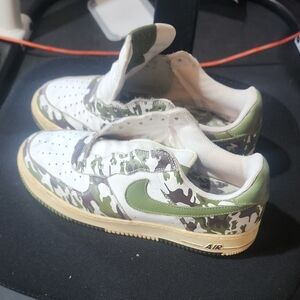 Nike Camo Air Force 1 Sneakers - Green and White